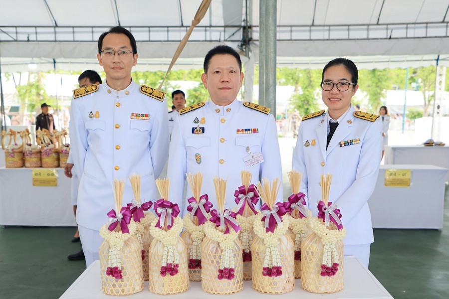 ปลัดกระทรวงการคลัง ร่วมพิธีทำบุญตักบาตร เนื่องในวันเฉลิมพระชนมพรรษา สมเด็จพระนางเจ้าฯ พระบรมราชินี ประจำปี 2567